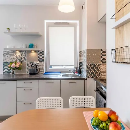 First -- Zoliborz 1 公寓