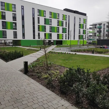 First -- Zoliborz 1 * 华沙